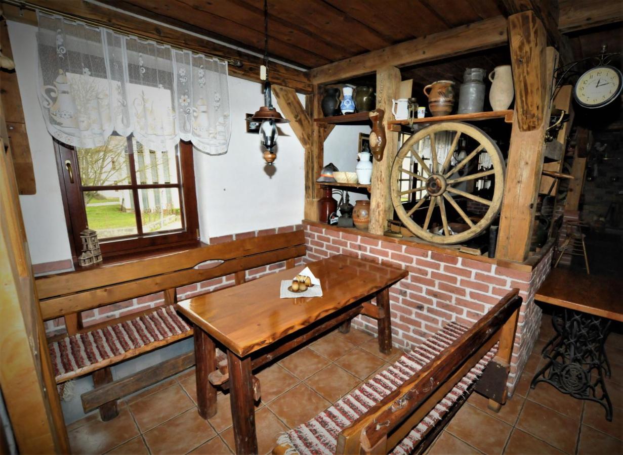 Reštaurácia Penzión na mlyne Stará Turá Esterno foto